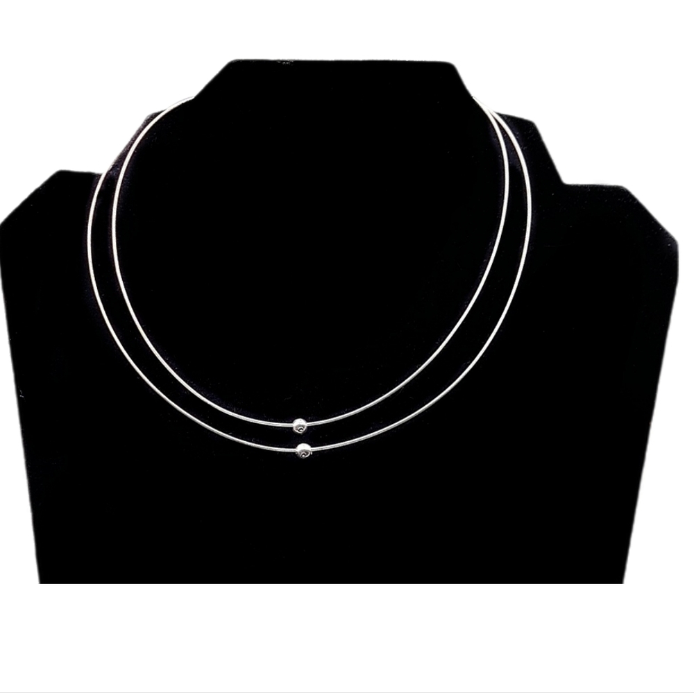 Elegant Silver Necklace Choker NWOT
